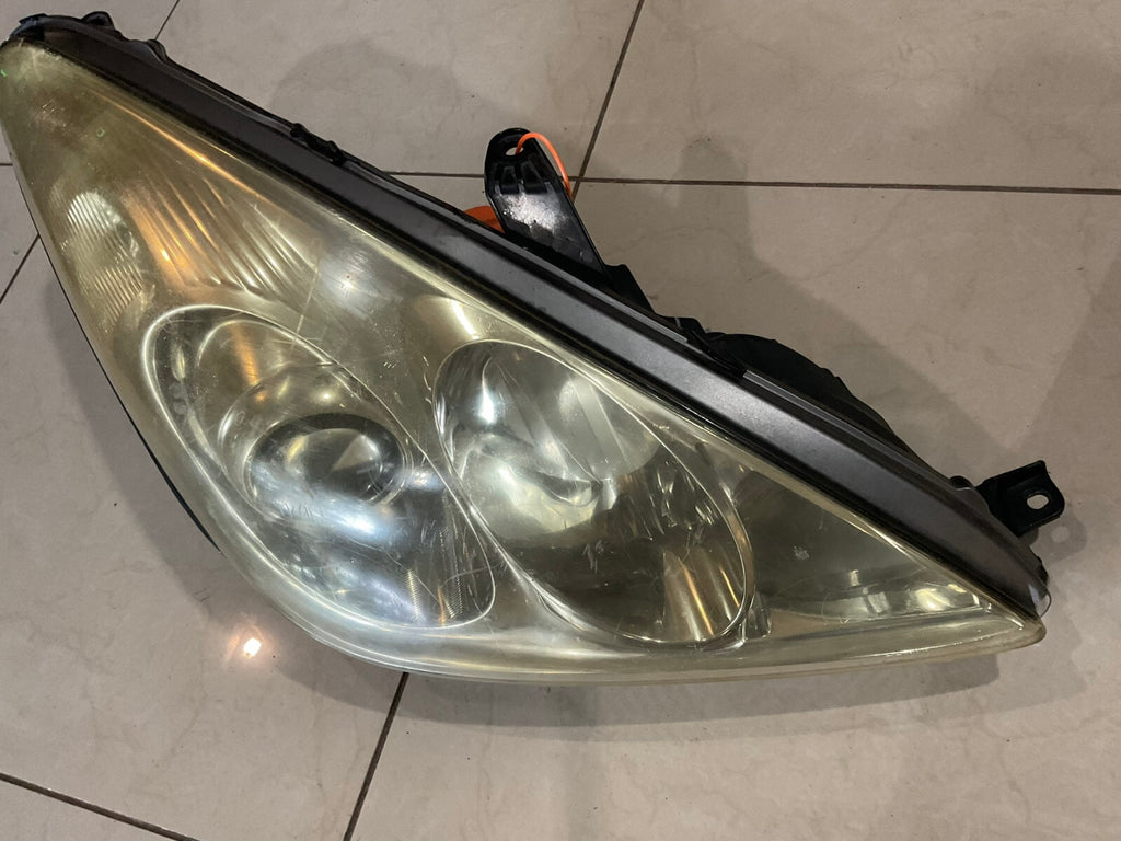 Headlight Right Passenger RH 2005-2006 Lexus ES300 ES330 Damaged 81130-33561 OEM