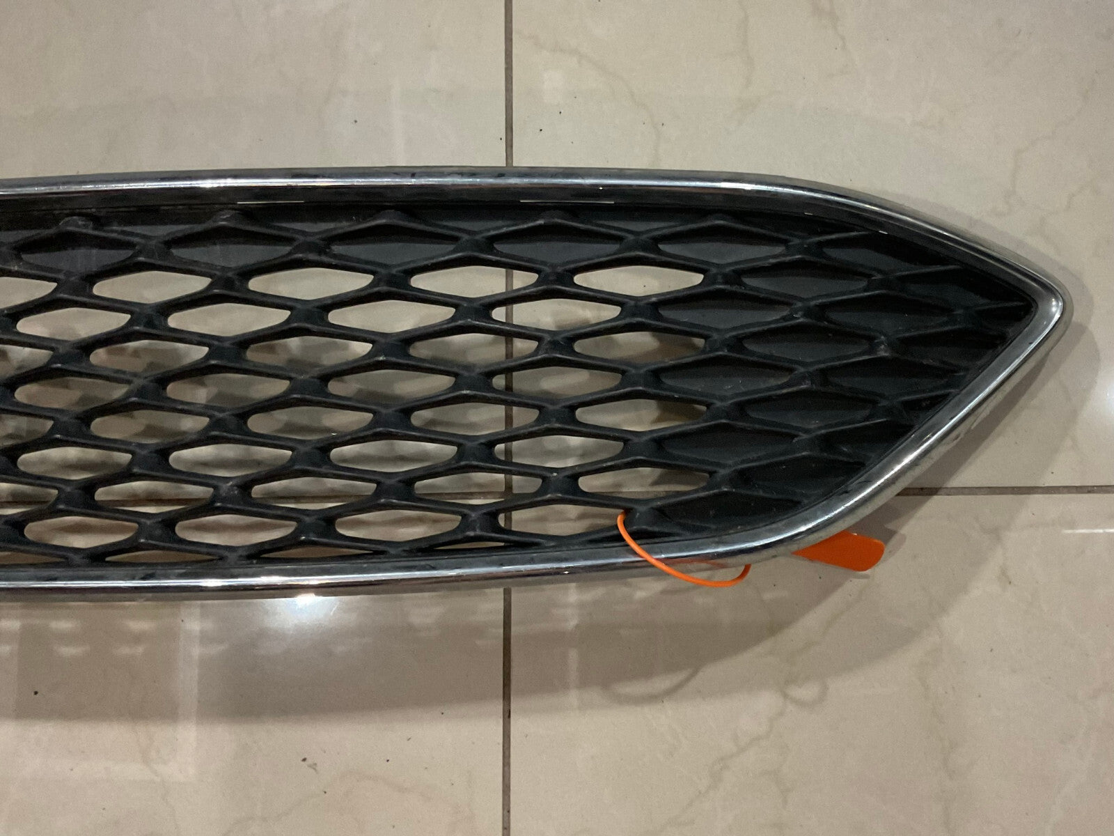 Grille Grill Blac Silver Ford Focus Zetec S 2014-2018 F1EJ-8200-A OEM