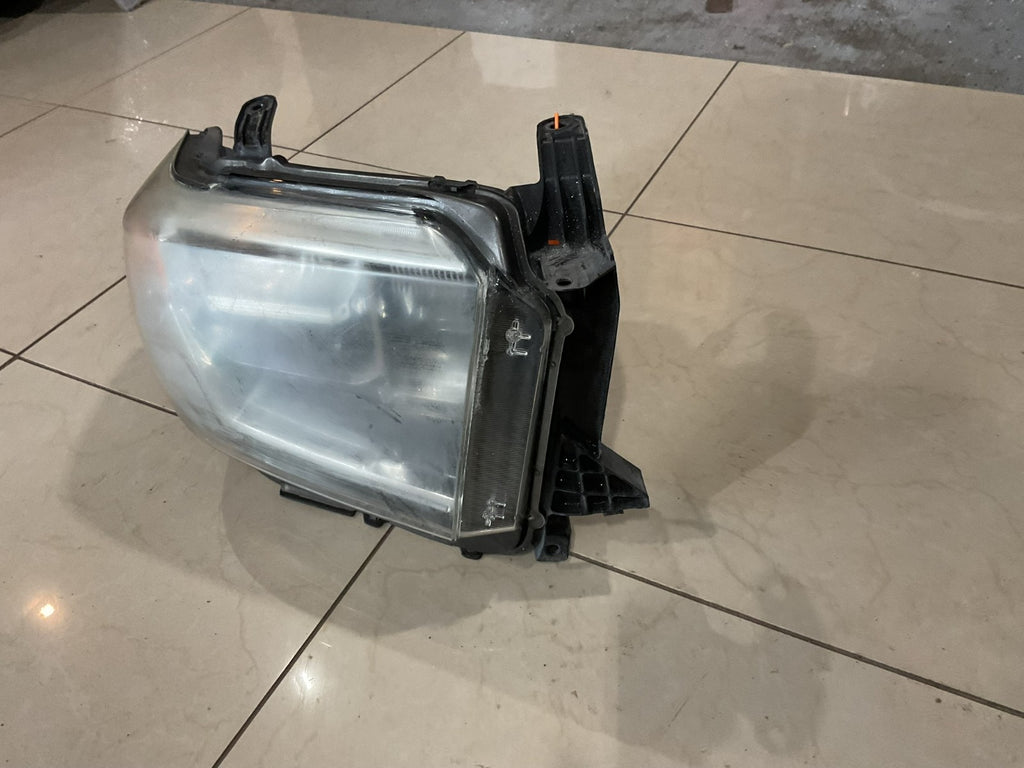 Headlight Right Passenger RH 2014-2021 Toyota Tundra CAPA