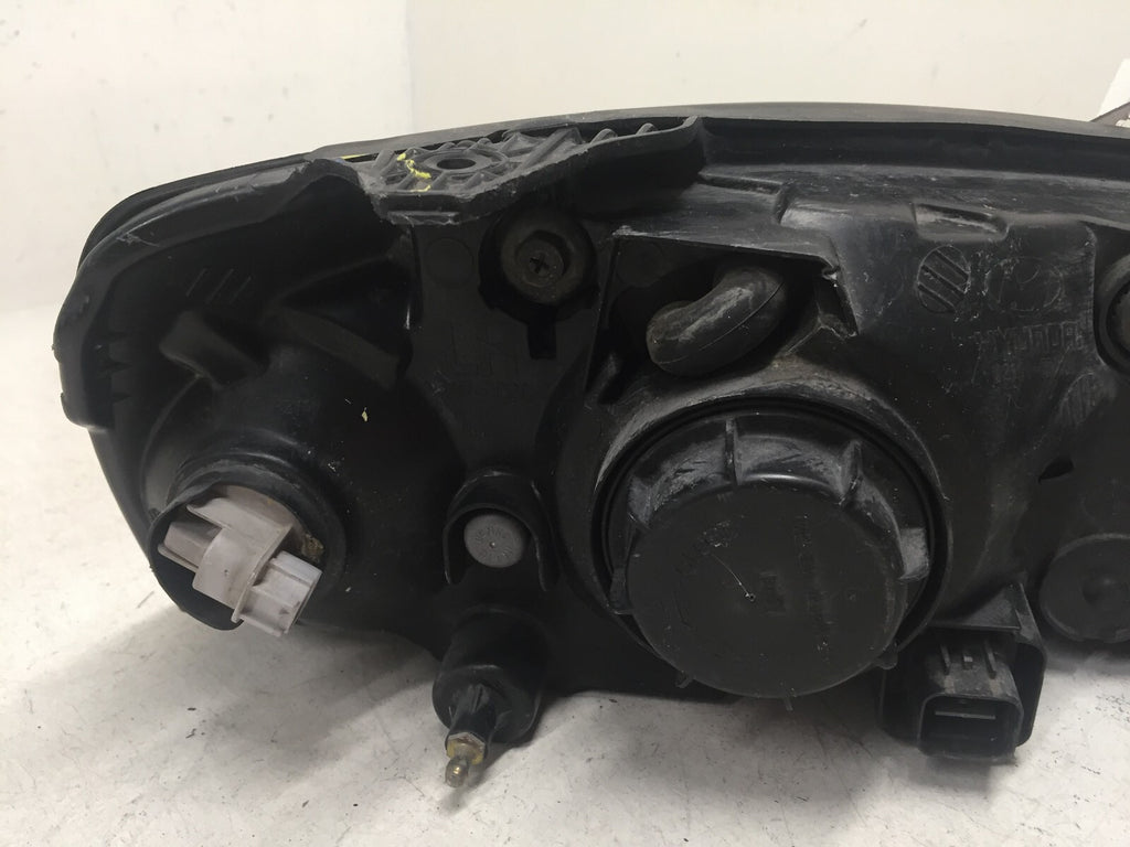Headlight Damaged Headlamp Driver LH Hyundai Elantra 2004-2006 92101-2D550 OEM