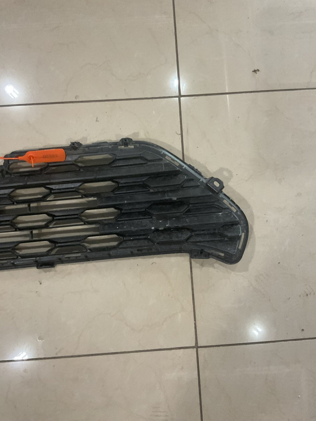 Grill Grille 2019-2021 Toyota Rav4 53112+42170 OEM