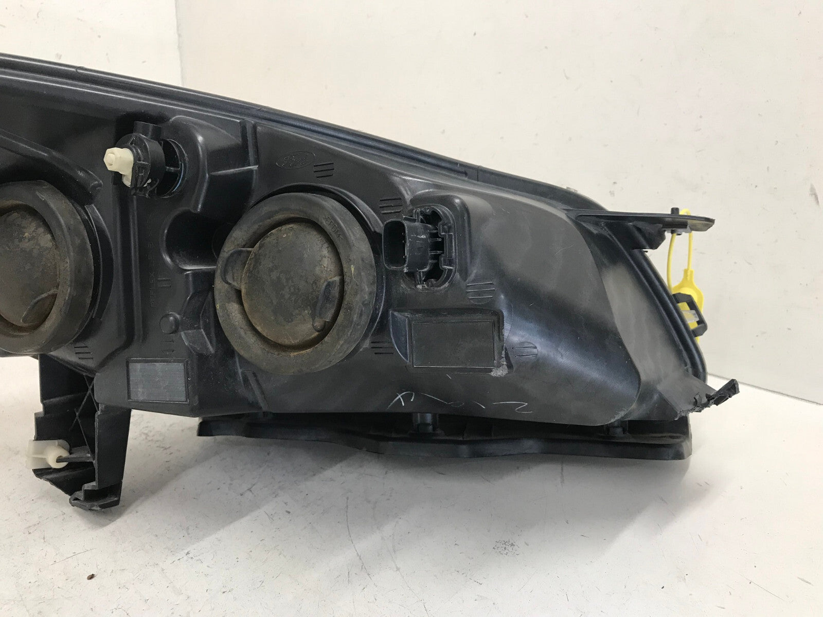 Headlight Damaged Driver LH 2013-2016 Ford Escape CJ5Z-13008-D OEM