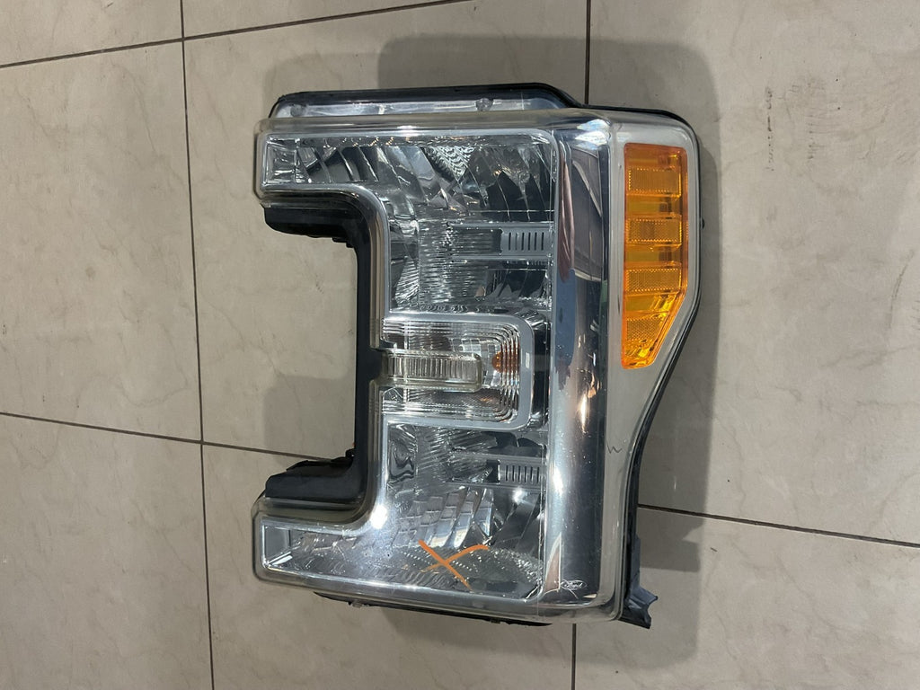 Headlight Left Driver LH Ford F250 F350 2017 - 2019 hc3b-13006+af OEM