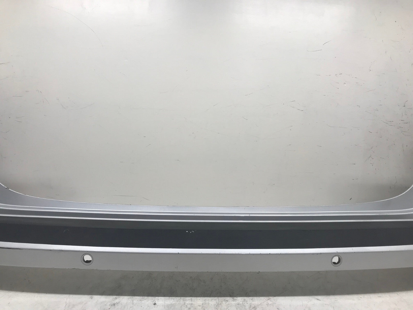 Rear Bumper Cover Hyundai Tucson SE/ECO/Sport/Lted w/Sens Hol Silver 16-2018 OEM