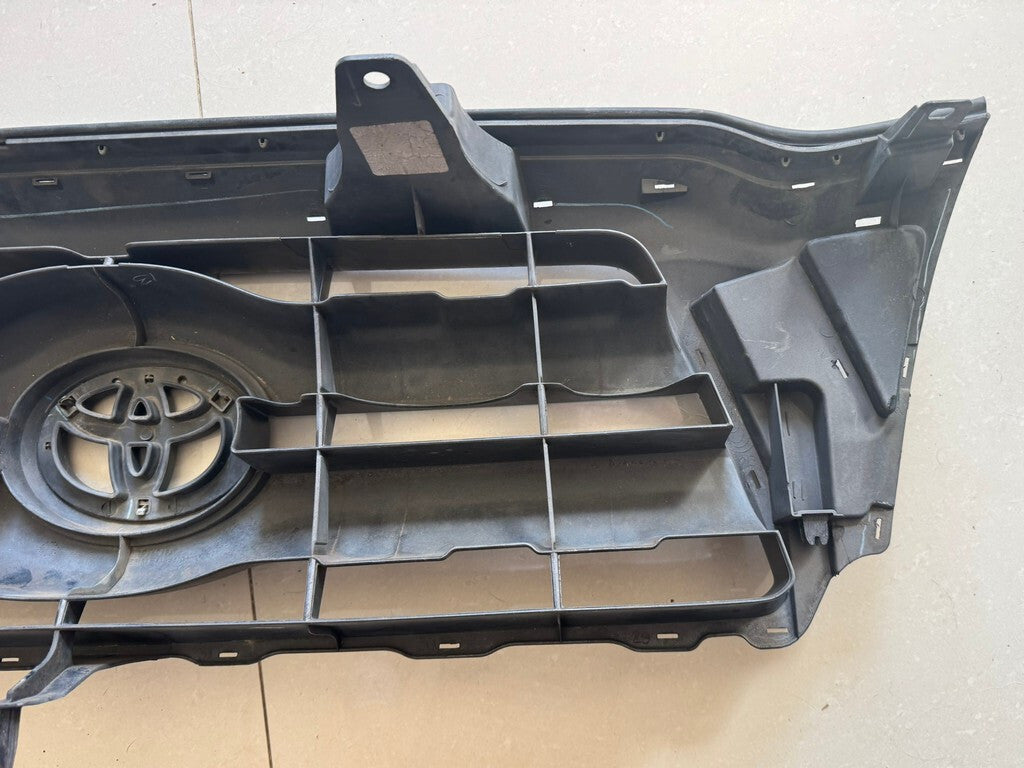 Grille Grill Grey 2005-2010 Toyota Tacoma 53100-04350 OEM
