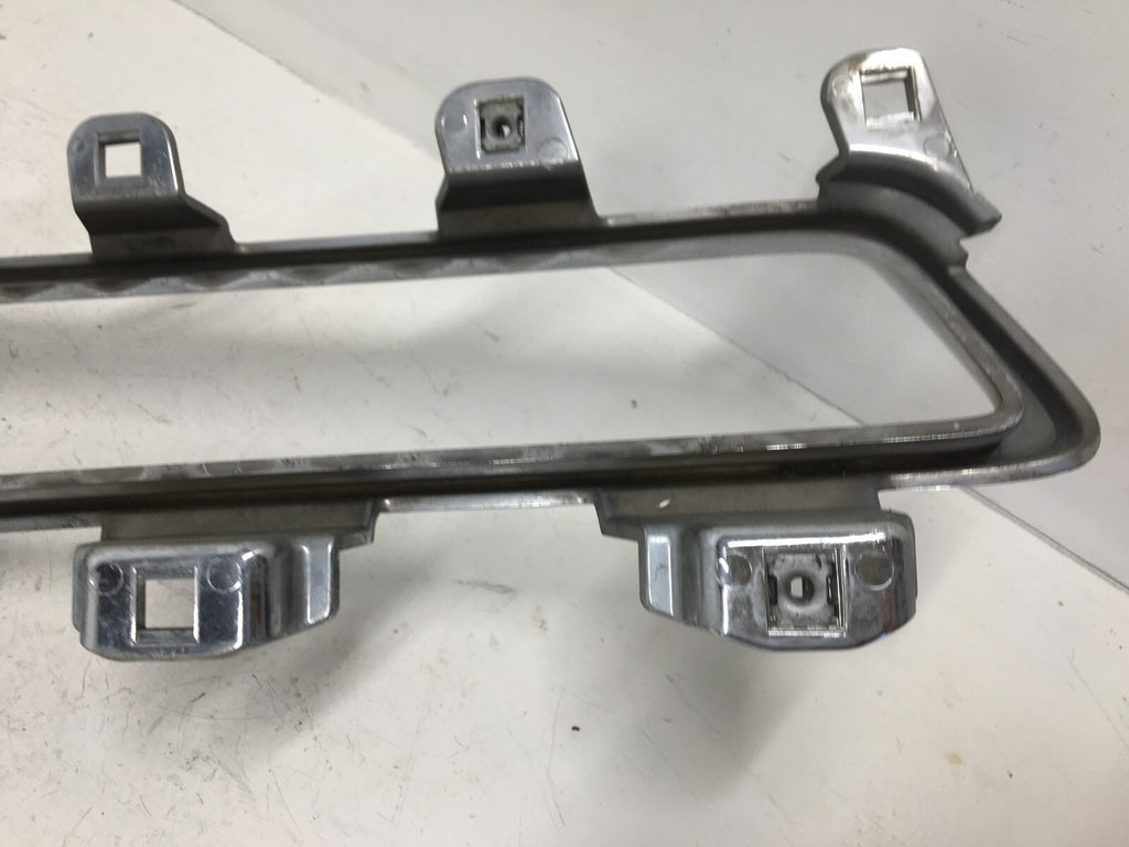 Grille Grill Chevrolet Malibu 2008 2009 2010 2011 2012 15823701 OEM
