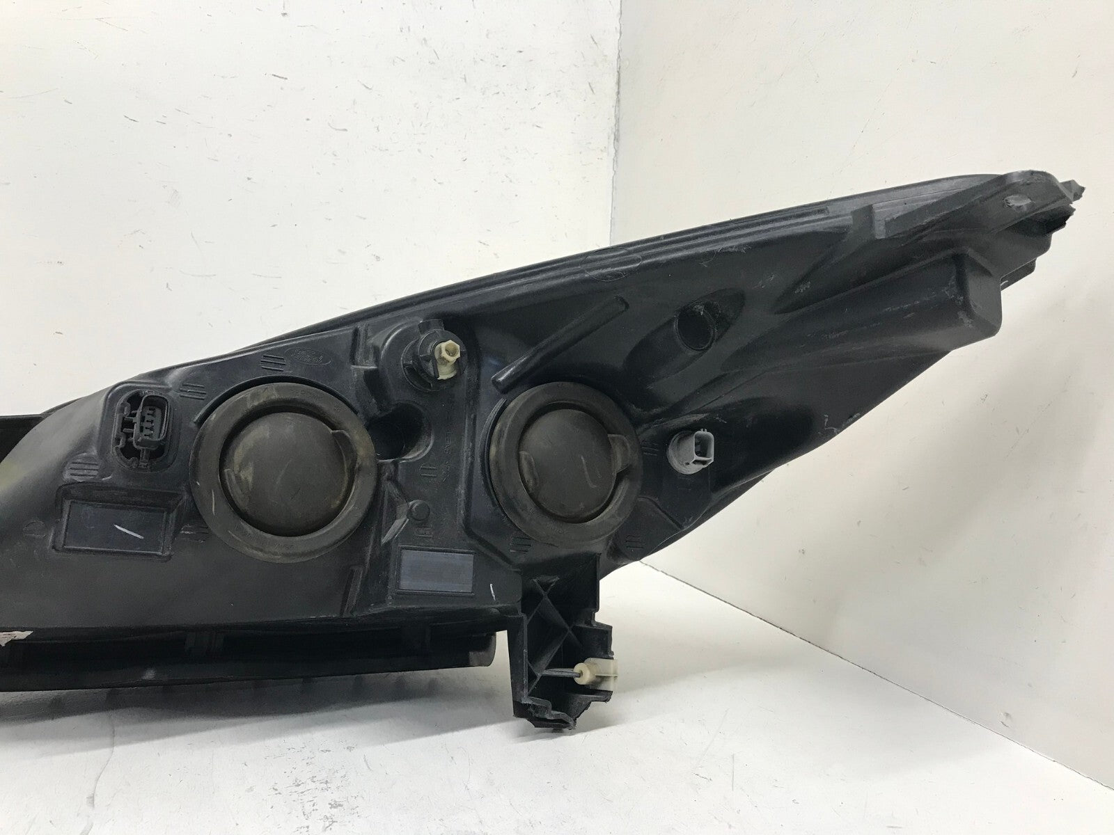 Headlight Damaged Halogen RH Right Ford Escape SE 2013-2016 CJ54-13W029-A OEM