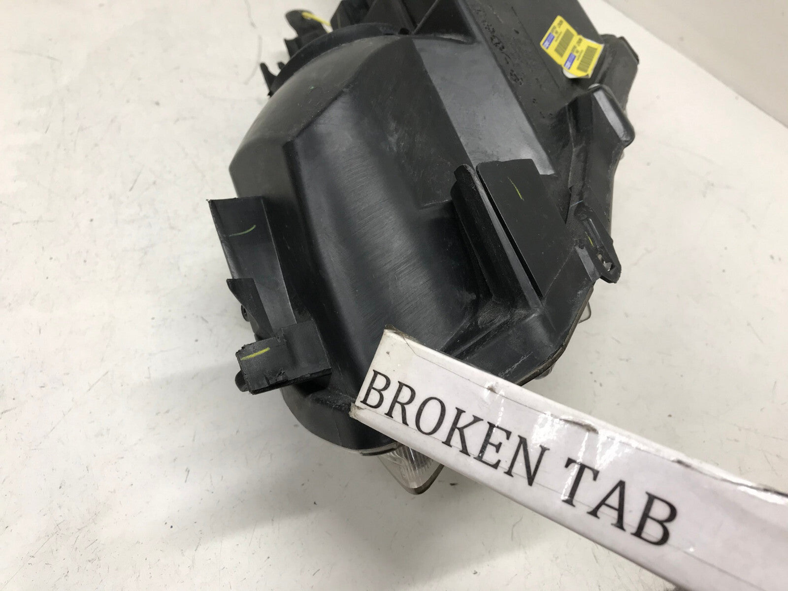 Headlight Damaged Halogen Right Passenger RH Toyota Prius 12-15 CAPA