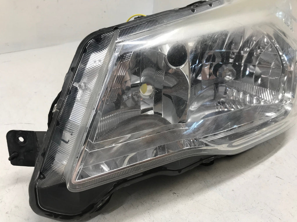 Headlight Damaged LH Driver 2014 2015 2016 Subaru Forester SJ 84001SG081 OEM