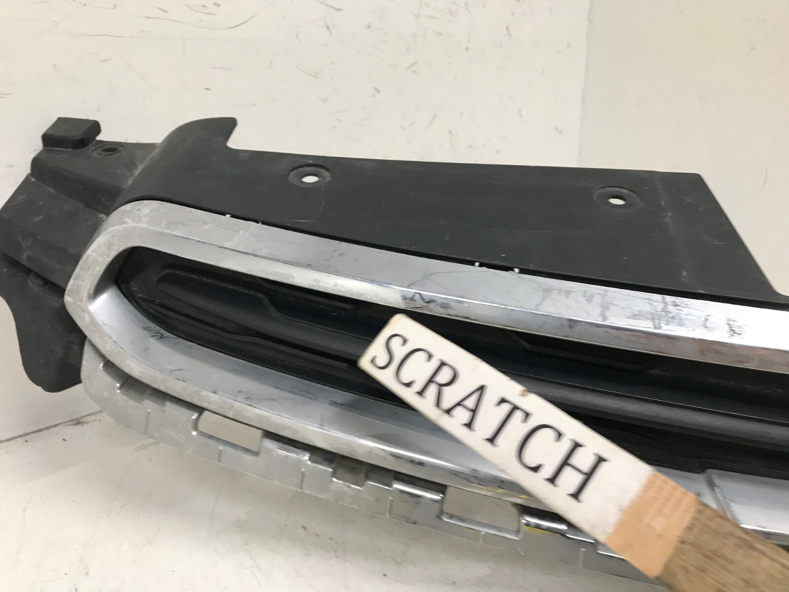 Grille Grill Chevrolet Cruze 2015 2016 95405340 OEM