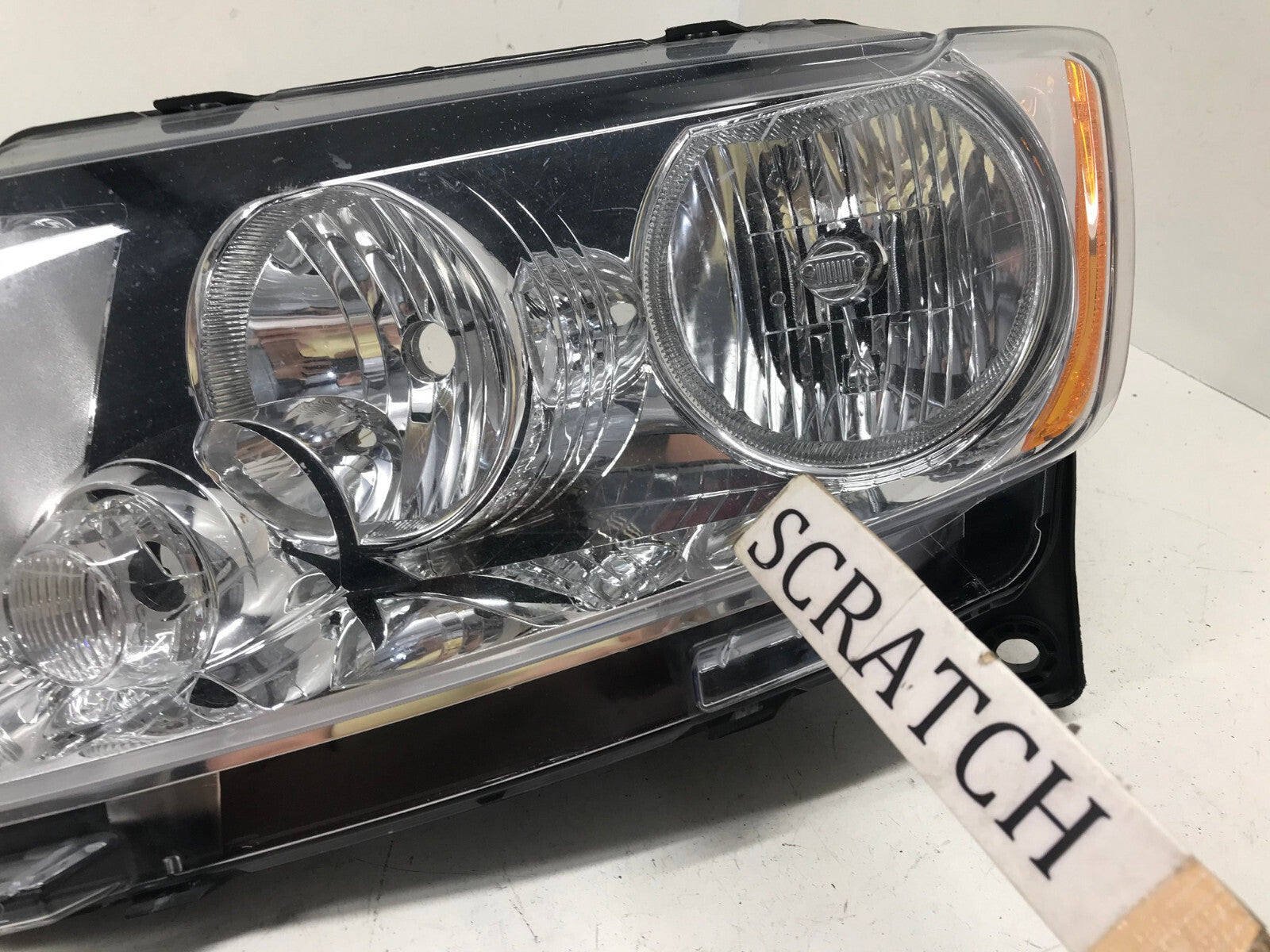 Halogen Headlight Damaged Driver LH Jeep Grand Cherokee 2011-2013 55079379AE OEM