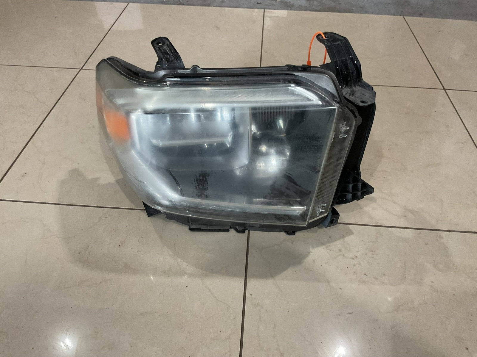 Headlight Right Passenger RH 2014-2021 Toyota Tundra CAPA