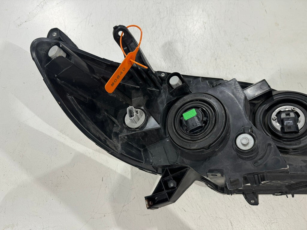 Headlight Damaged 2005-2011 Toyota Sienna Left LH Driver 7357230400 OEM