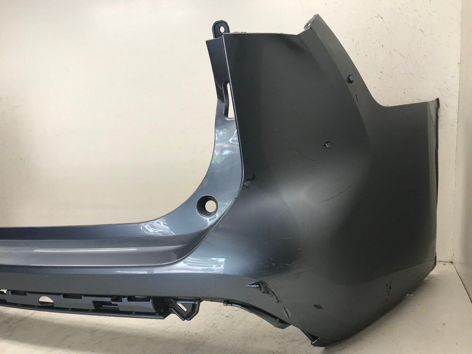 Rear Bumper Cover Gray 20-2021 Toyota Highlander L/LE/XLE/Hybrid 52159-0E170 OEM