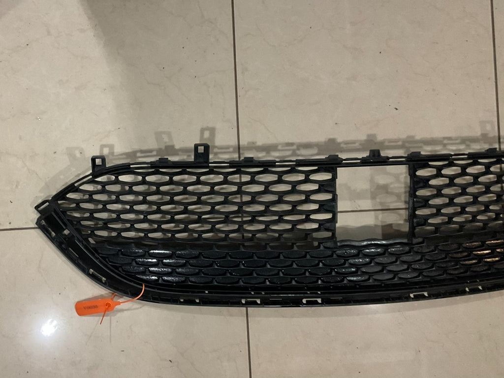 Grille Grill Black Chrysler Pacifica 2017-2020 68259199aa OEM