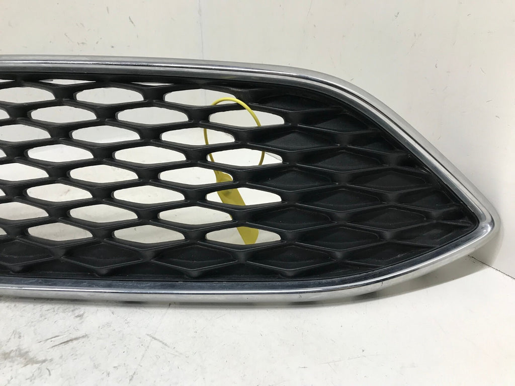 Grill Grille 2015 2016 2017 2018 Ford Focus F1EB-8200-BAW OEM