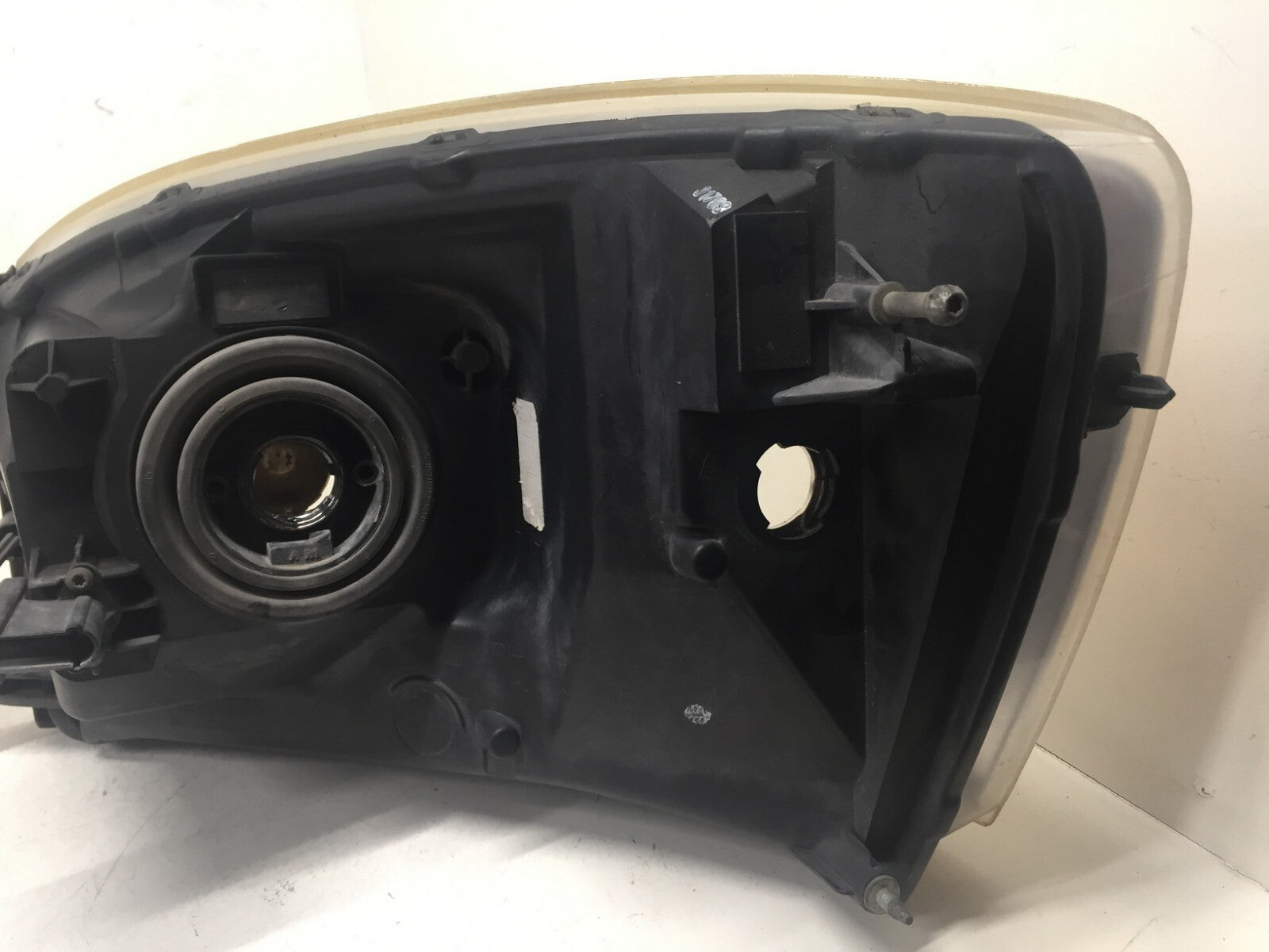Head light Damaged RH Right Dodge RAM 2500 / 3500 / 1500 2006-2008 50693B OEM