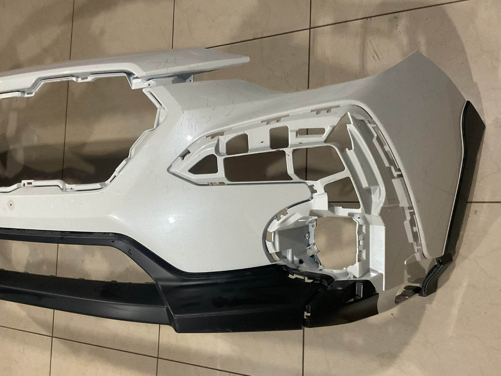 Front Bumper Cover White 2024 Subaru Crosstrek XV 57704fn30a OEM