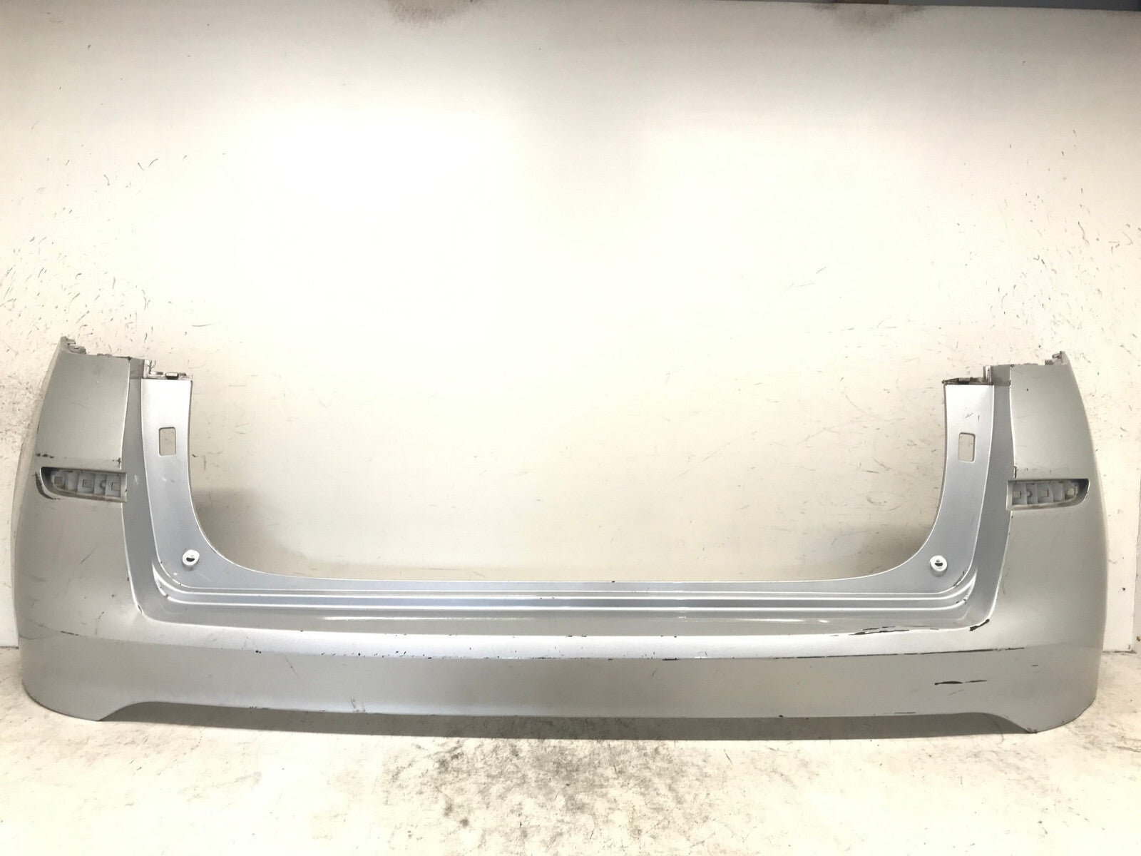 Rear Bumper Cover Silver 2019-2021 Hyundai Tucson ECO/SE/Sport 86611-D3500 OEM