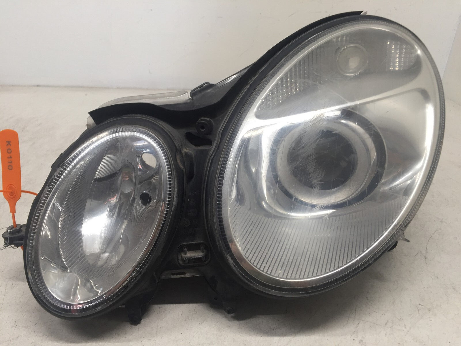 Headlight Damaged Driver Side LH 2003-2007 Mercedes Benz E320 2006-2007 E350 OEM