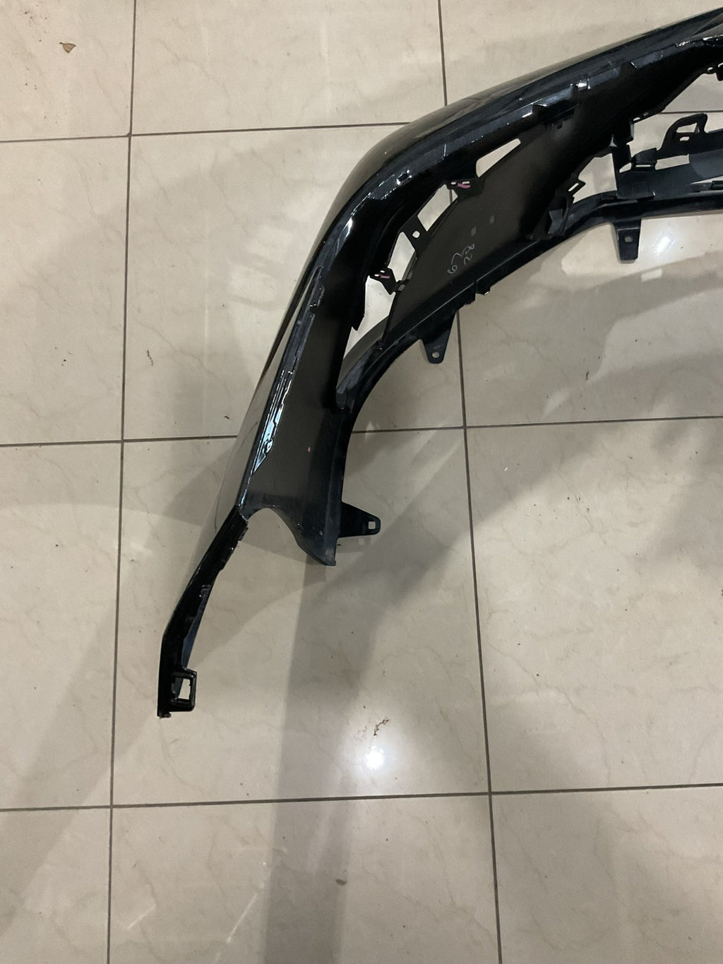 Front Bumper Cover Blck Lexus ES350 Base 2019 52119+06j00 OEM