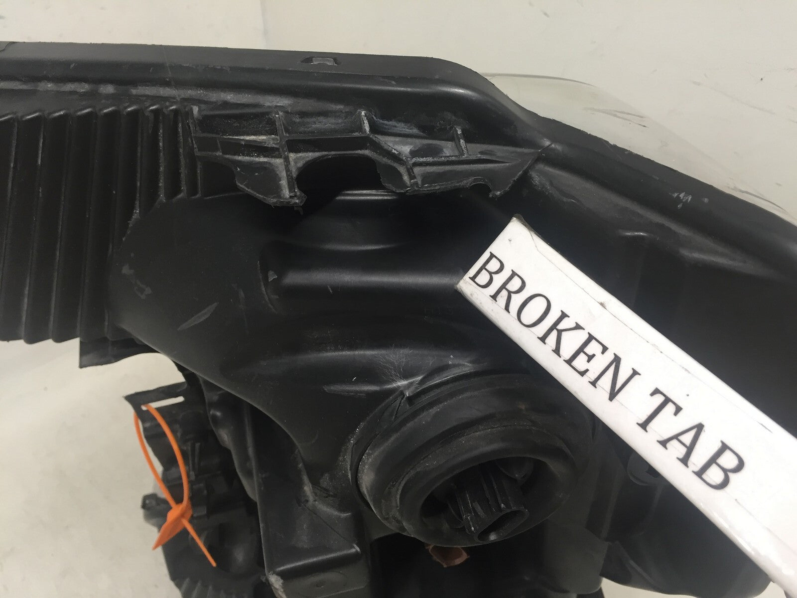 Headlight Damaged Passenger RH Ford F 250 F 350 2017 2018 2019 JC3B-13005-AC OEM