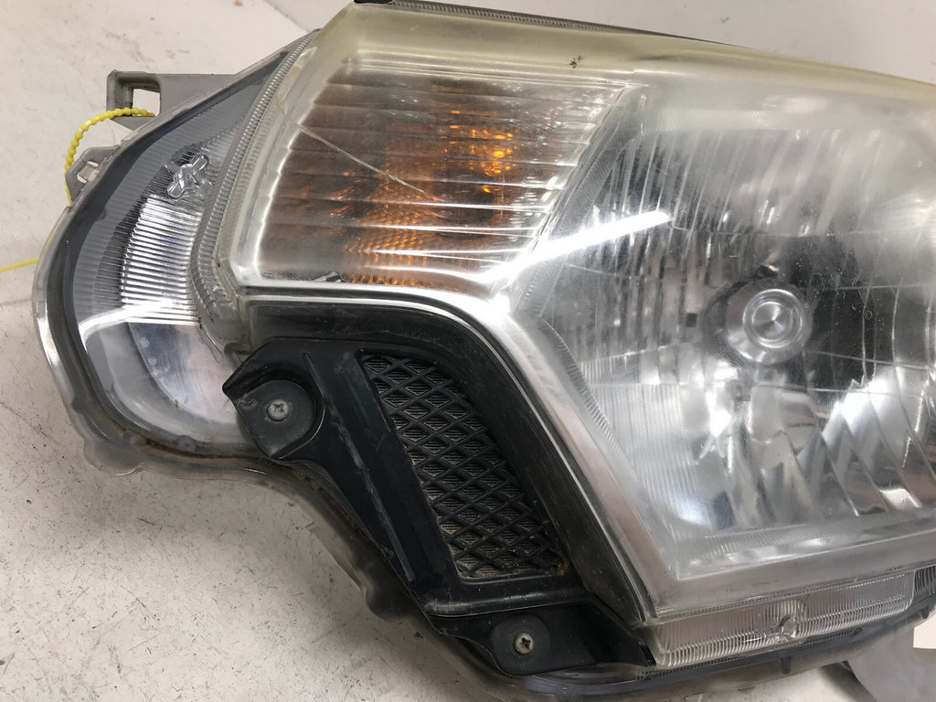 Headlight Damaged Left LH Driver Toyota Tacoma 2012 2015 81150-04180 OEM