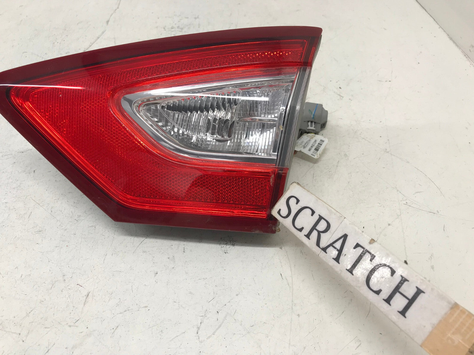 Tail light Damaged Right RH Passenger Ford Fusion 2013-2016 DS73-13A602-AD OEM