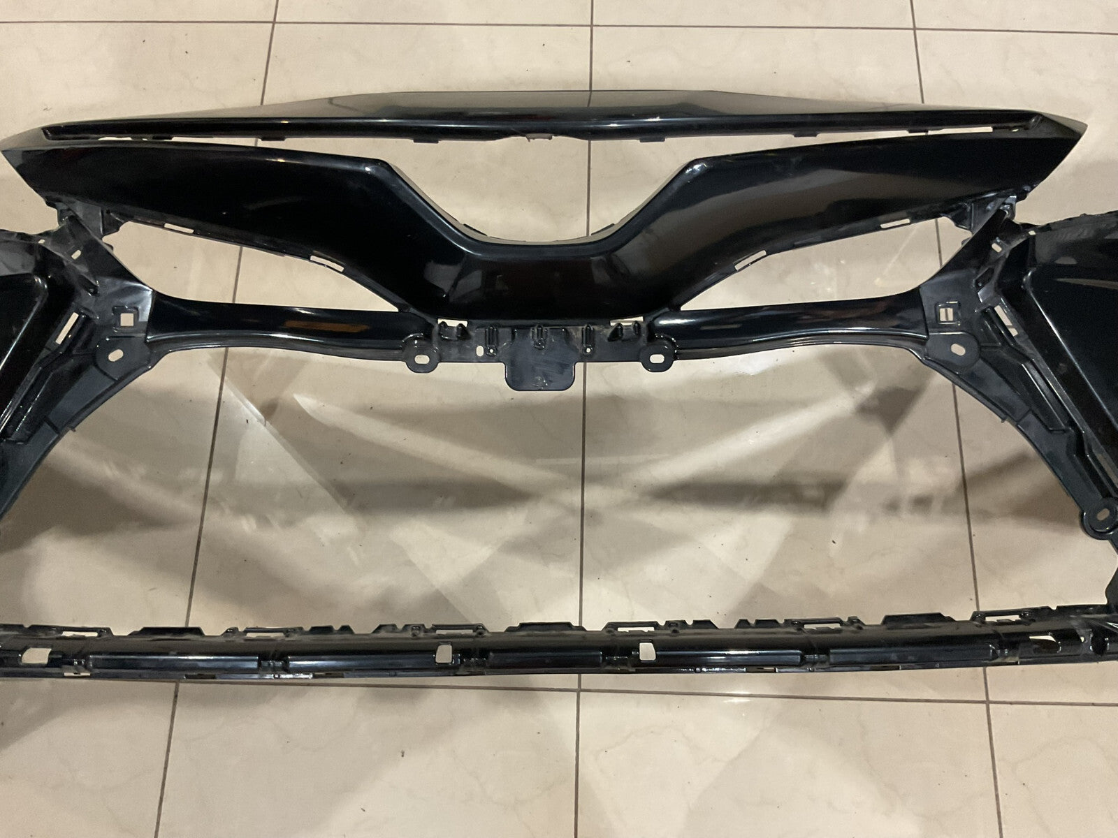 Front Bumper Cover Black Toyota Camry XSE SE Hybrid SE 2018-20 52119-06E20 OEM