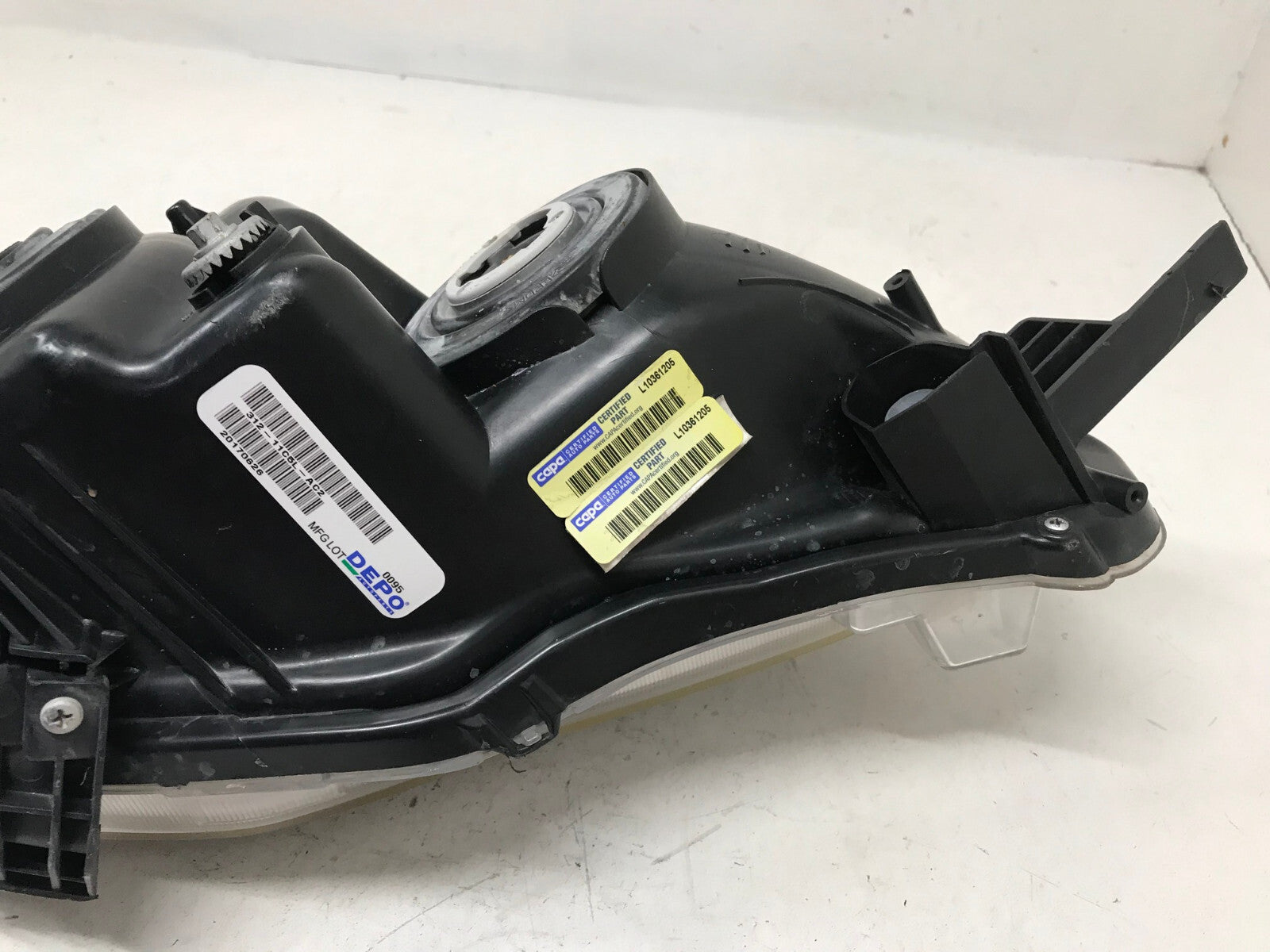 Headlight Damaged Left LH Driver 2011-2013 Toyota Corolla CAPA