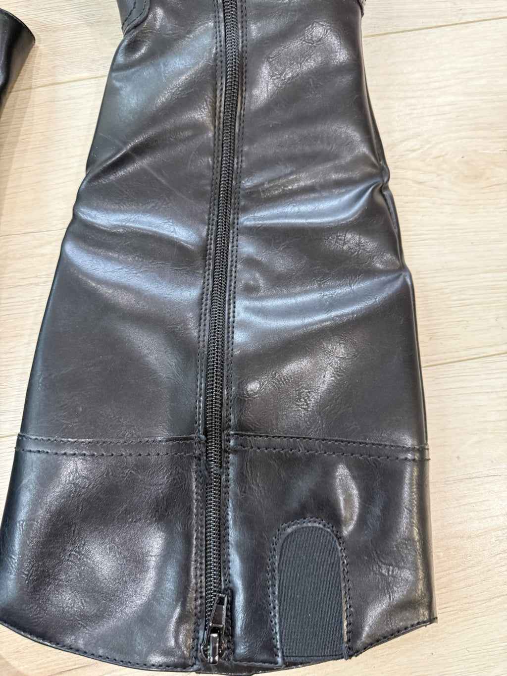 St. John’s Bay Women’s Size 8m Black Boots