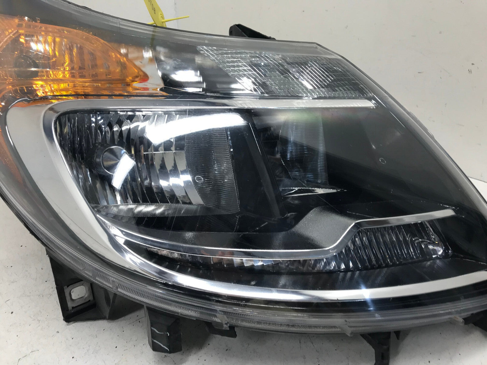 Headlight Damaged Right RH Dodge Ram ProMaster 1500 2500 14-2020 4725944AJ OEM