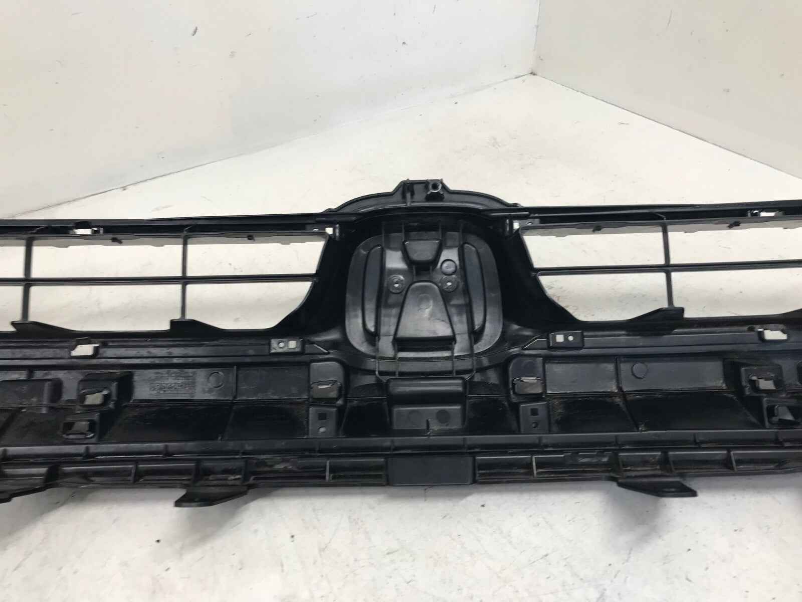 Upper Grill Grille Honda Base 2019-2021 71121-TXM-A01 OEM