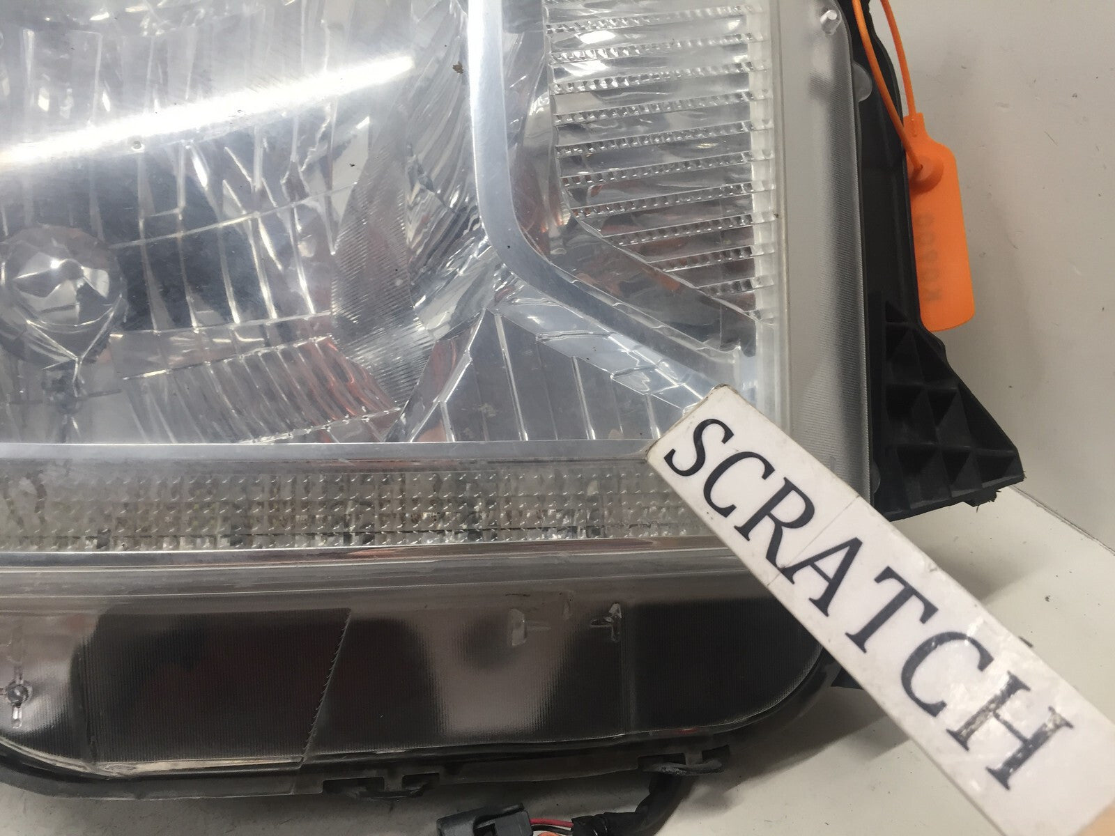Head light Damaged Lamp Right Passenger RH Toyota Tundra 2014-2020 OEM2