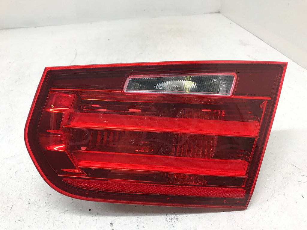 Tail light Damaged Right RH Passenger BMW 3 Series F30 2012-2015 7259915-10 OEM