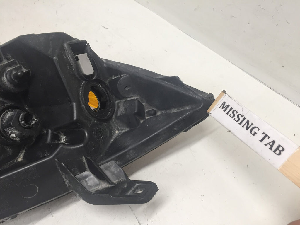 Halogen Headlight Damaged Driver LH Mitsubishi Eclipse 2006-2011 8301A511 OEM