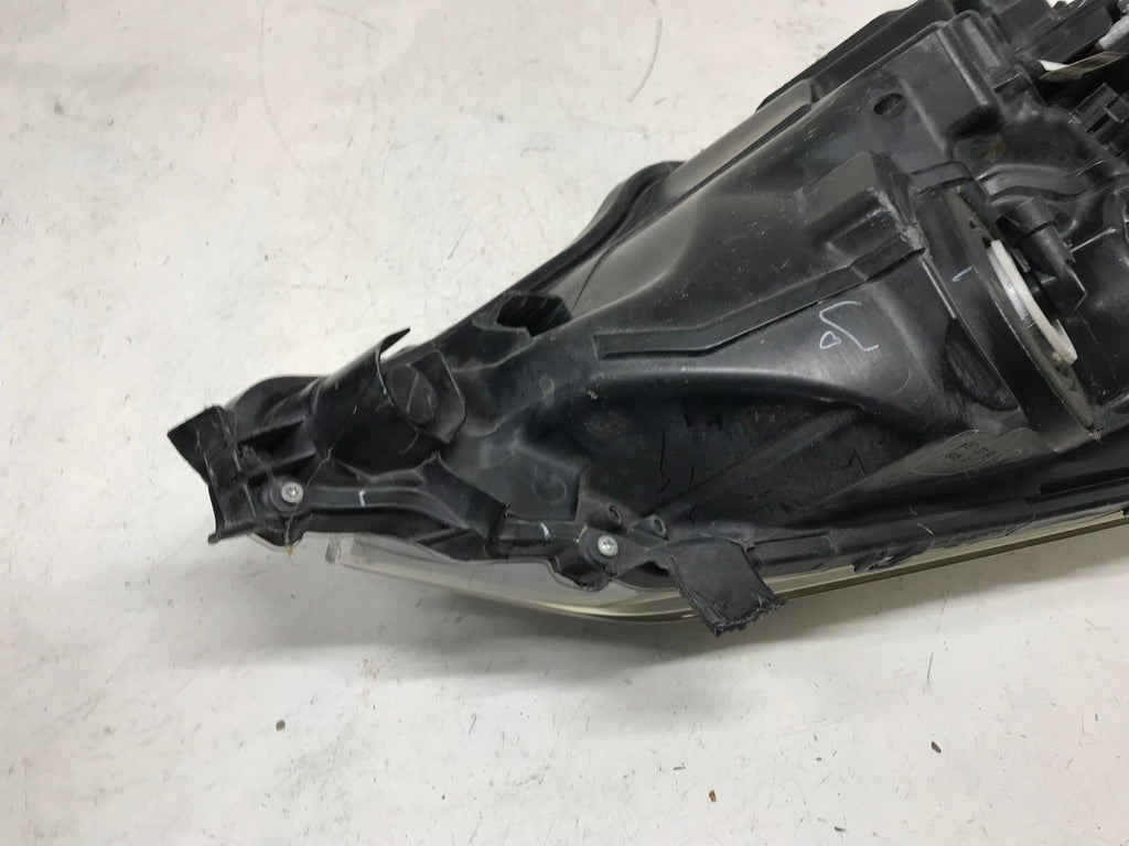 Halogen Headlight Damaged Driver LH Toyota Corolla 14 2015 2016 81150-02E60 OEM