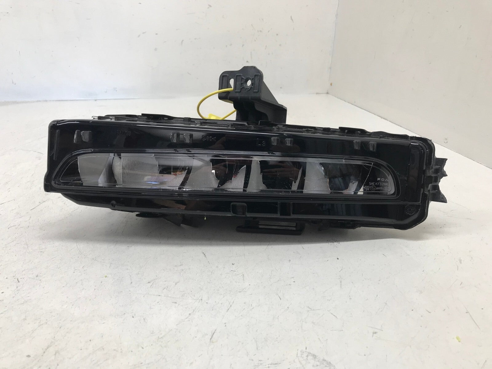 Fog light Damaged LH Driver  Jeep Grand Cherokee 2022 68465141AC OEM