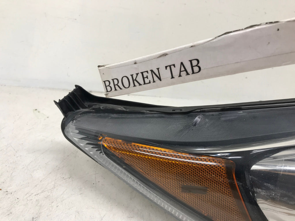 Headlight Damaged RH Ford Fiesta (For Parts Only) 2014 - 2019 D2BB-13W029-BG OEM