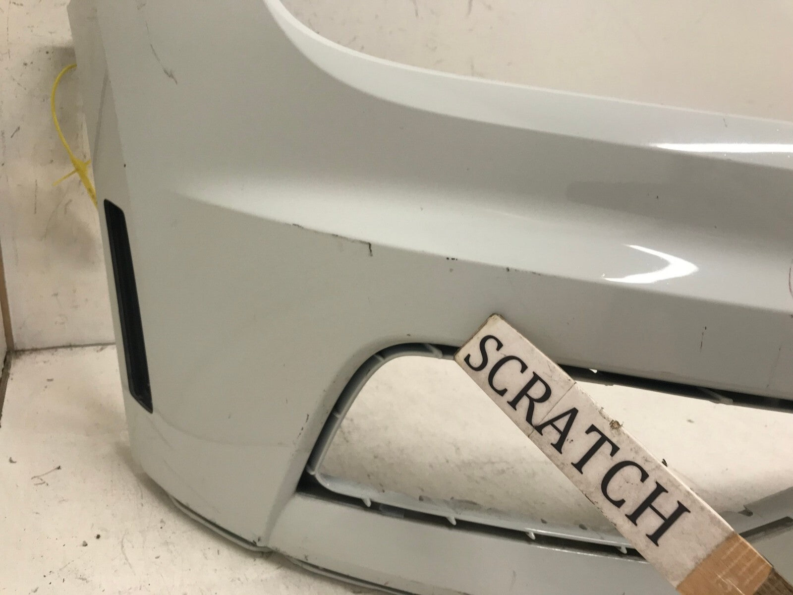 Front Upper Bumper Cover White Volkswagen Tiguan S/SE/SEL/Pr 18 19 5NN807221 OEM