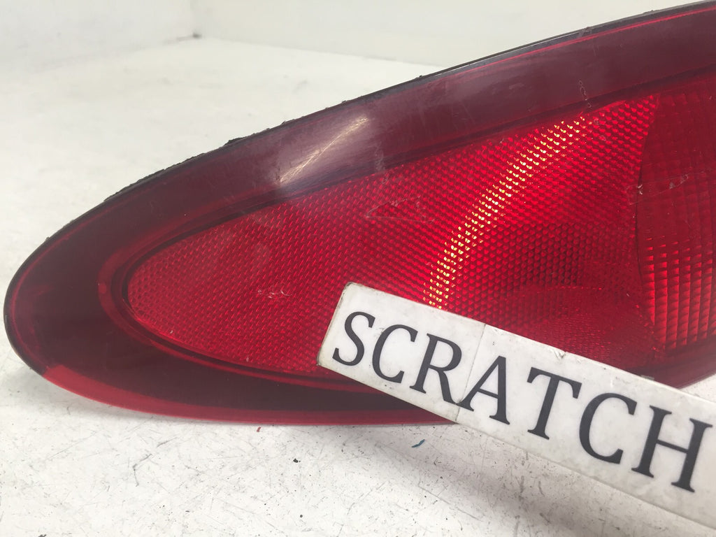 Tail light Damaged Left Driver LH Ford Escort 1998-2002 F8CB-13B505-CA OEM
