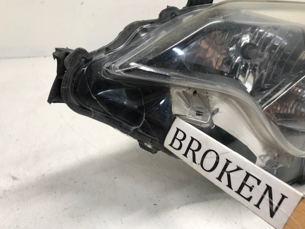 Halogen Headlight Damaged Driver LH Toyota Corolla 14 2015 2016 81150-02E60 OEM