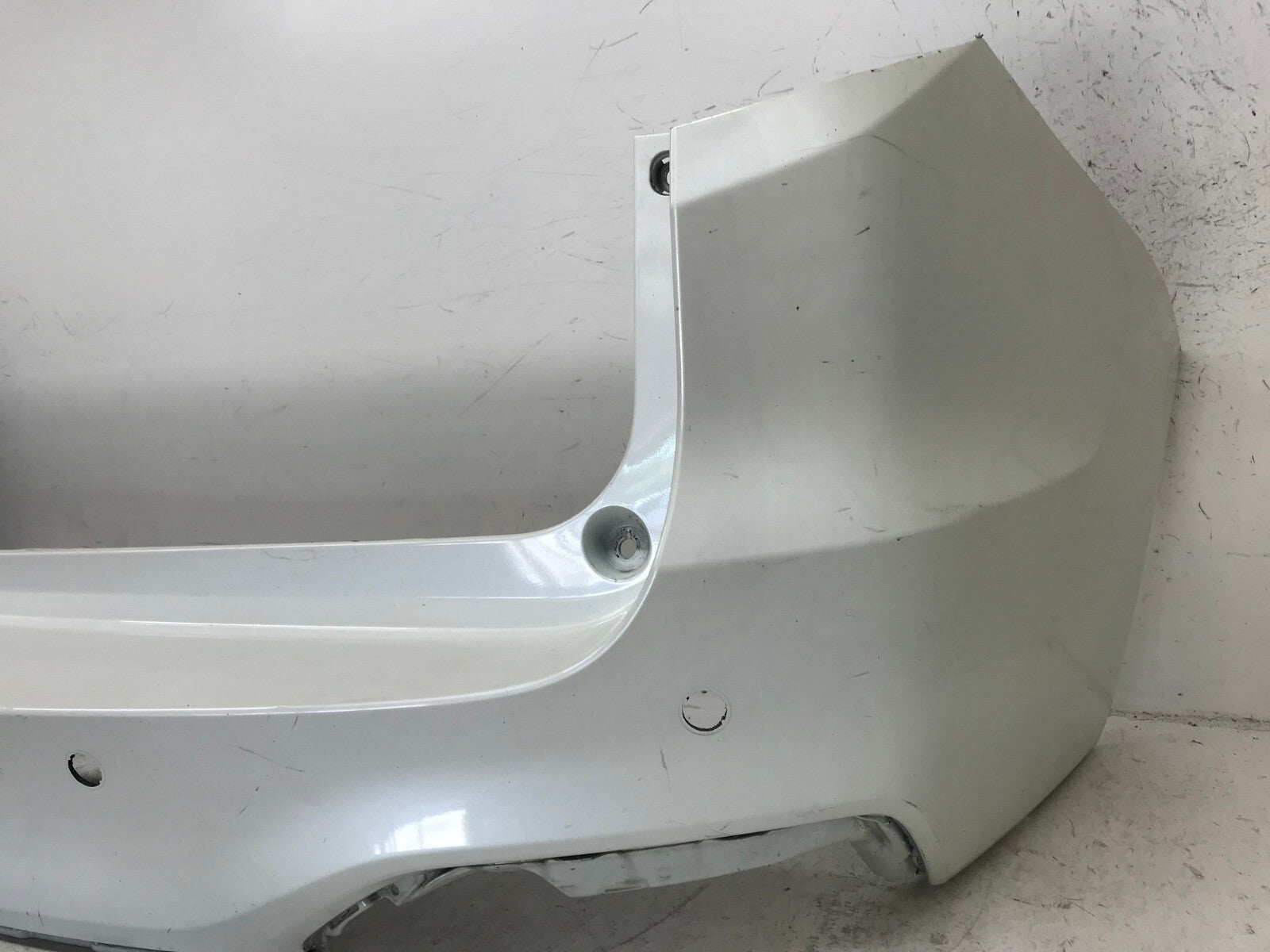 Rear Bumper Cover White Acura RDX Base Tech 16-2018 w/Sens H 71501-TX4-ZY00 OEM