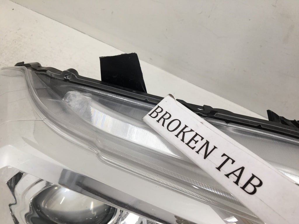 Headlight Damaged Right Passenger RH Toyota Tacoma 2016-2018 8111004270 OEM