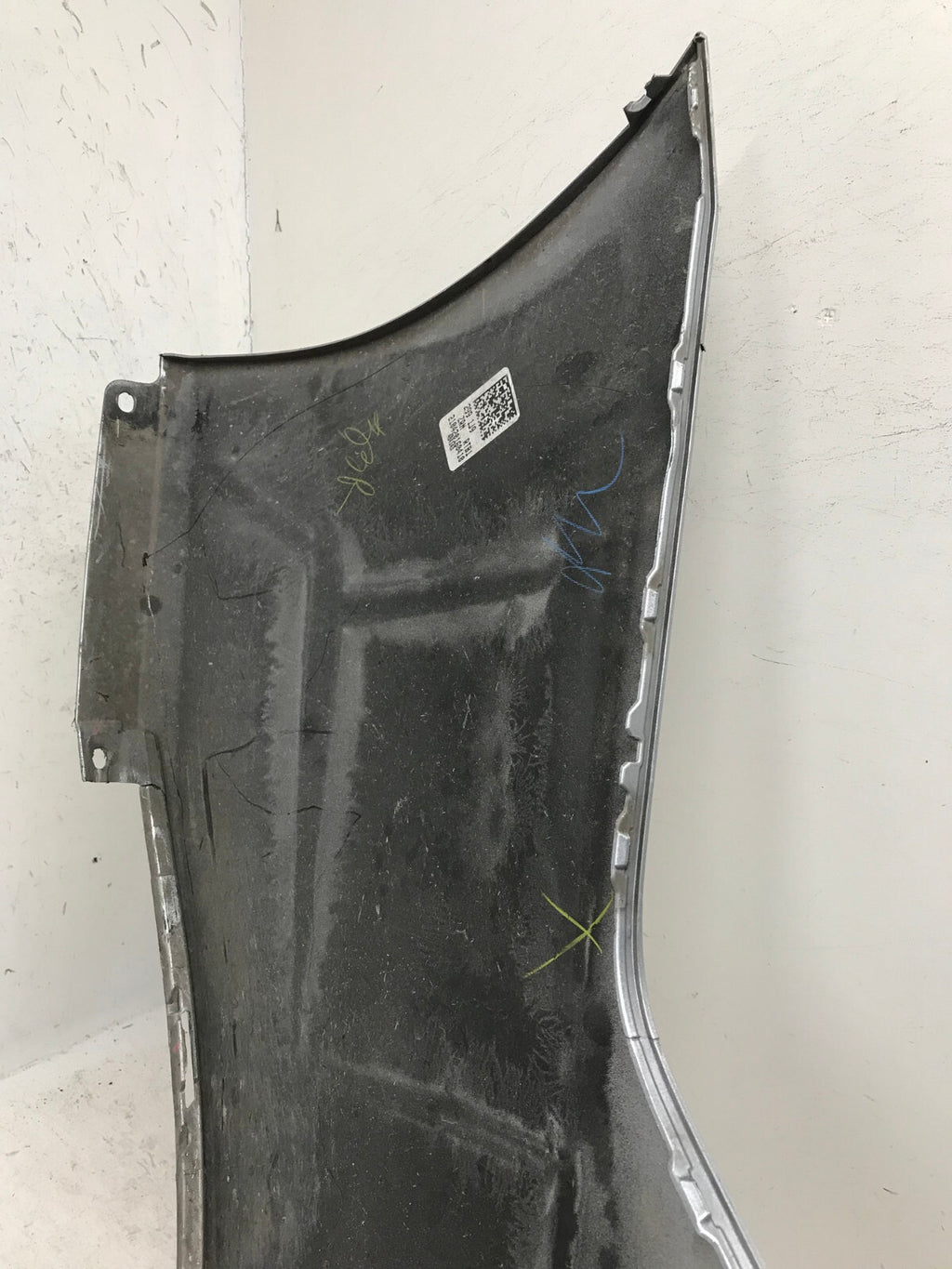 Rear Bumper Cover Toyota Camry SE XSE Hybrid SE 4X7 White 18 19 52159-06B30 OEM3