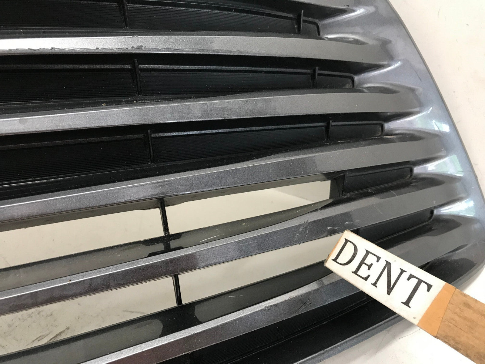 Grille Grill 2015 2016 2017 Toyota Camry LE XLE 53112-06260 OEM