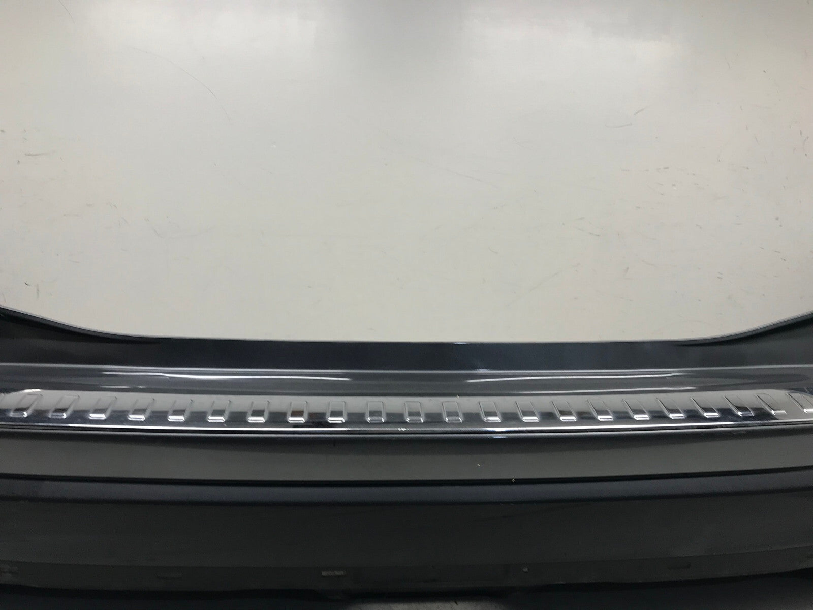 Rear Bumper Cover Gray Nissan Rogue S SL SV SV Hybrid 17 18 85022-6FL0H OEM