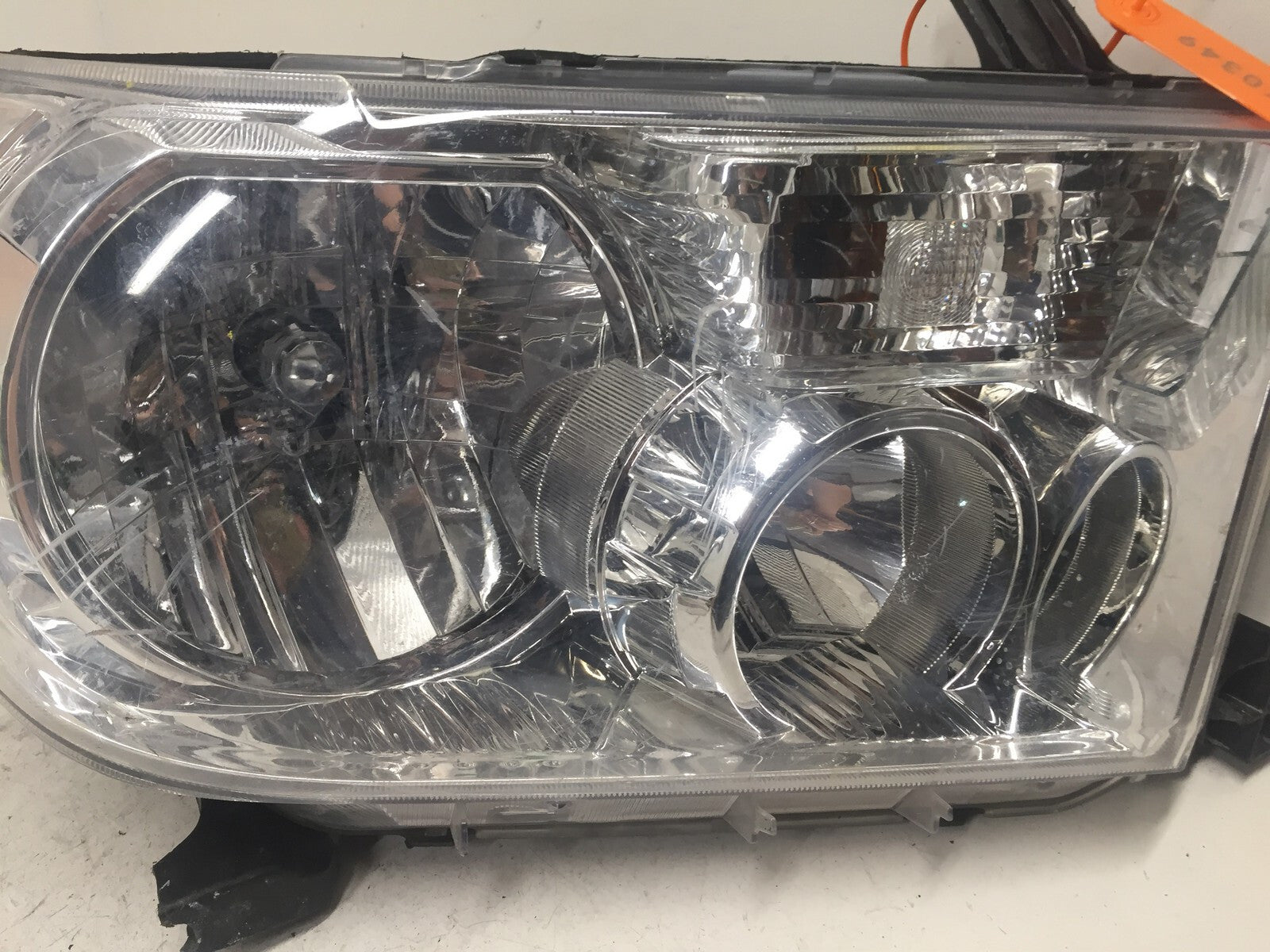 Headlight Damaged Lamp Right RH 2007-2013 Toyota Tundra 2008 2017 Sequoia OEM