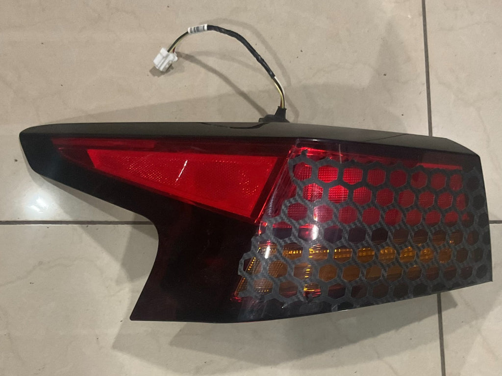 Tail light Left LH Driver 2020-2022 Nissan Versa CAPA