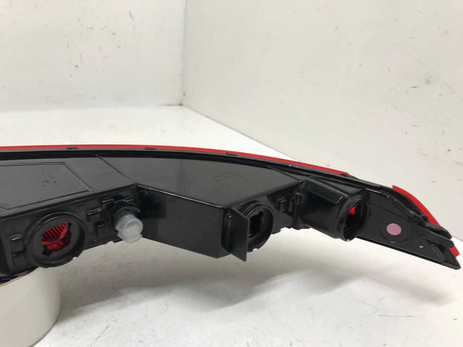 Cracked Tail Light Left LH Driver Audi Q5 2018-2021 80A945069A OEM